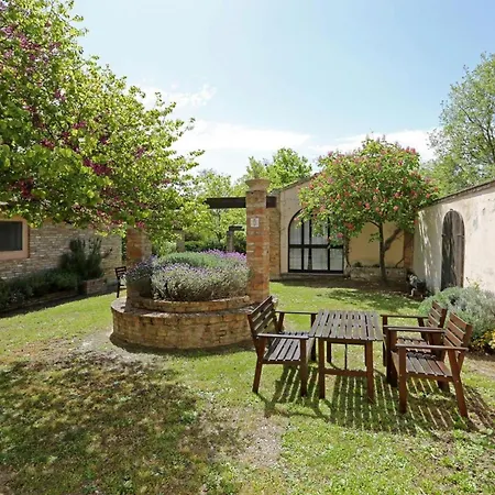 Wunderschoene In Mit Panoramaterrasse By Interhome Chiusi